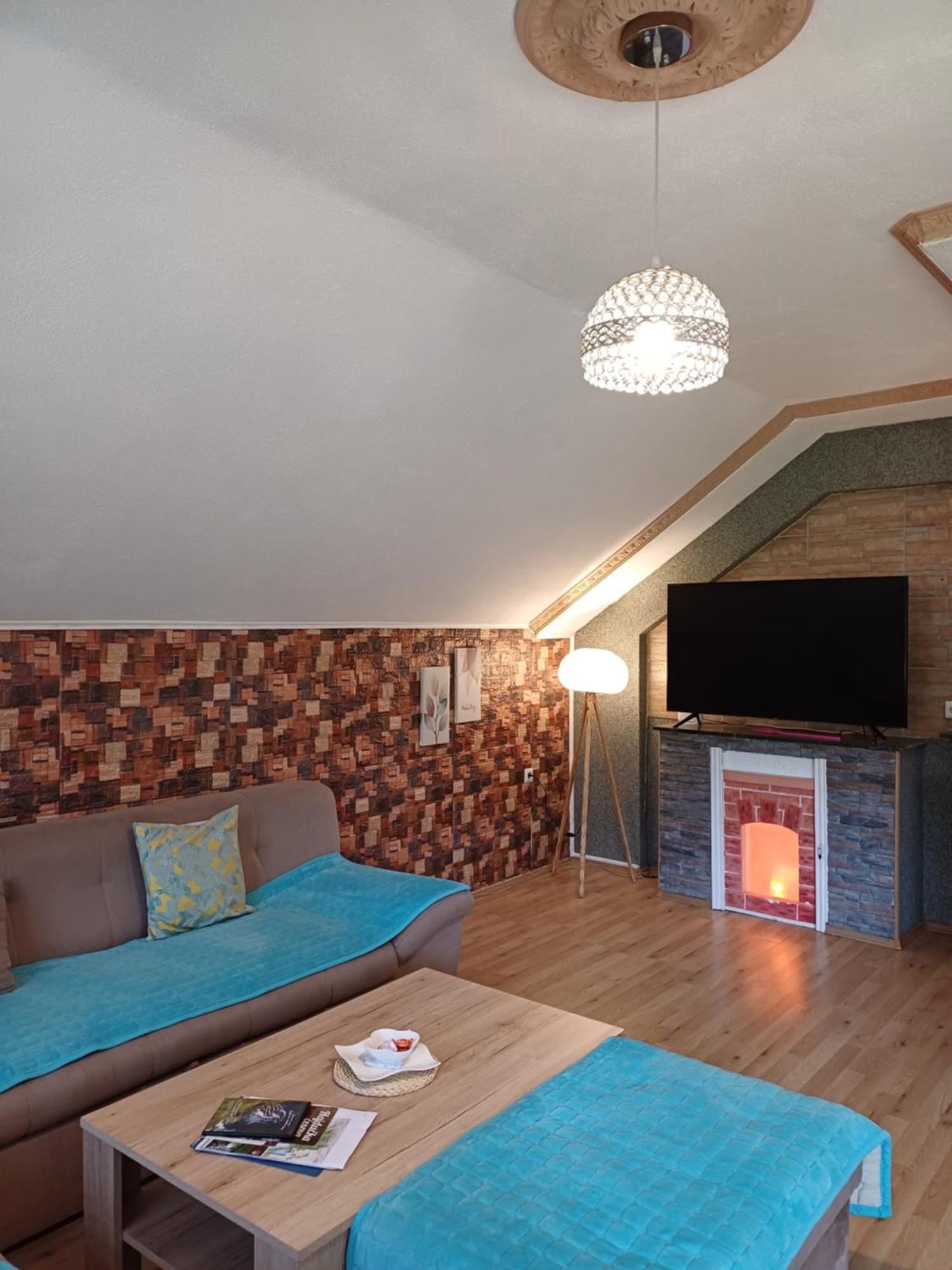 Apartman Denis Una Luzine 外观 照片